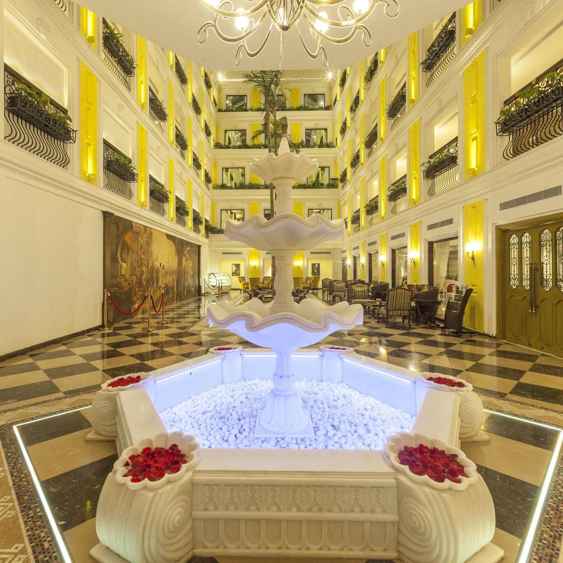 Fragrant Nature Kochi - A Five Star Classified Hotel Ngoại thất bức ảnh